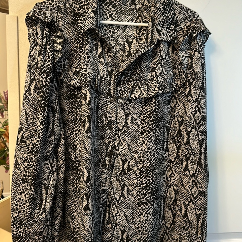 Women’s Blouse